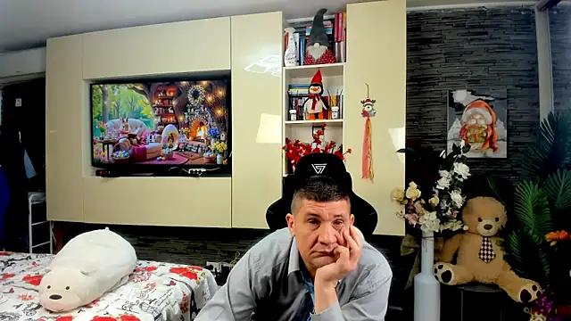 SpartacusDaddy48 webcam