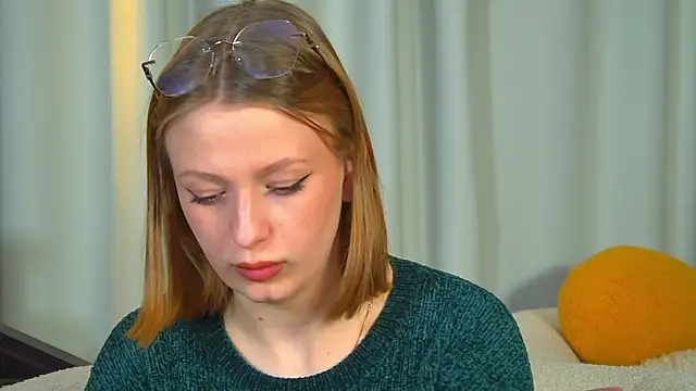 BeatriceBinoche webcam