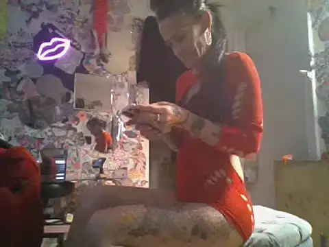 chaoticluvbug webcam