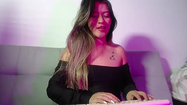 hanna__jones7 webcam