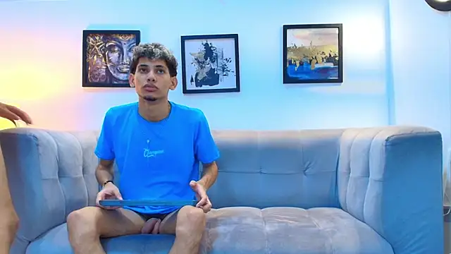 YOUNG_BOYS_HELL webcam