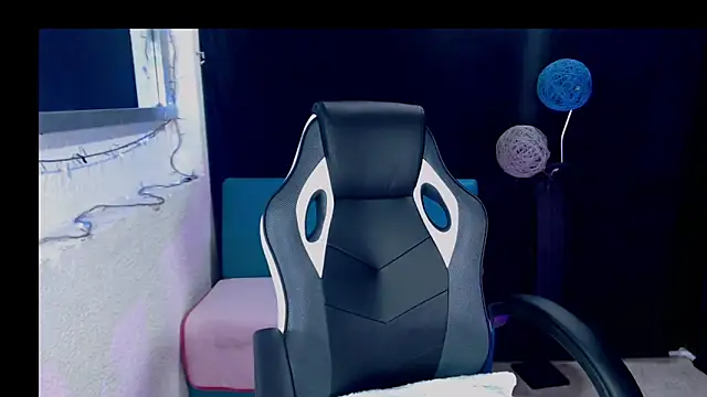 SofiaRoyal2308 webcam