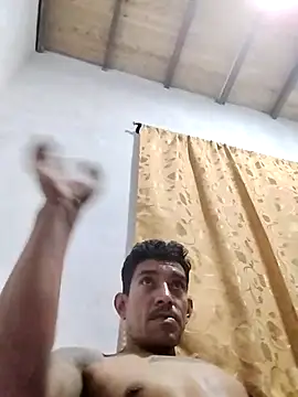 Alejandro11once1 webcam