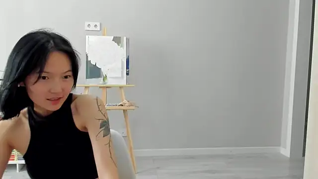 ailey_chao (F teen) - show tits