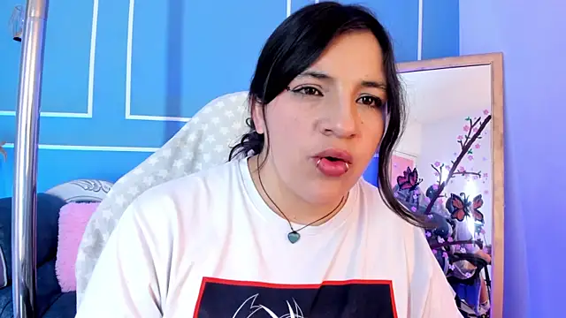 tarataylorr - TaraTaylorr's free webcam - UK Sex Cams