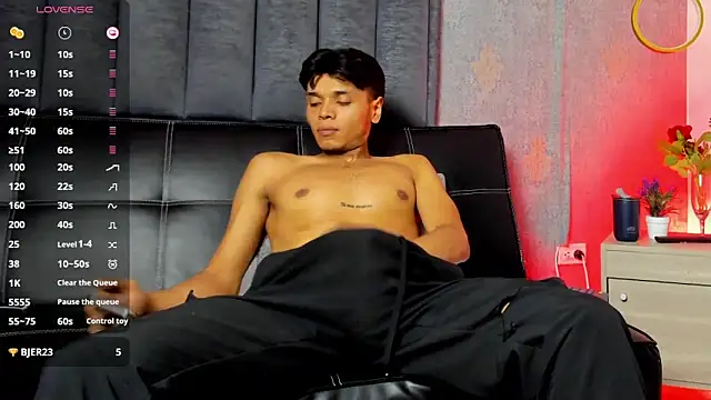 Alejandroo_Montenegro webcam