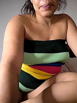 jojo_surfistinha89 webcam