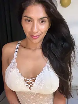 chicachocolate01 - Chicachocolate01's free webcam