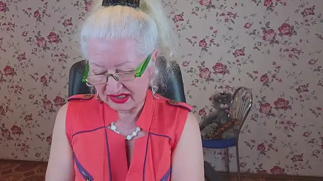 Maya_Mayflower webcam