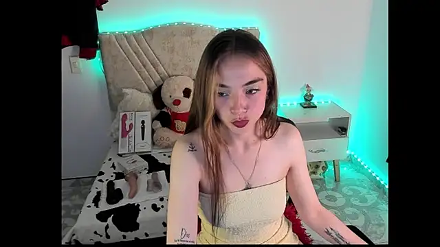 Mia_Victoria22 webcam