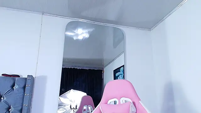 GraceWallace_ webcam