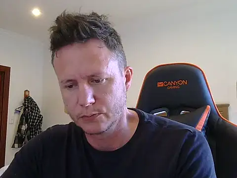 TroyDieselXXX webcam