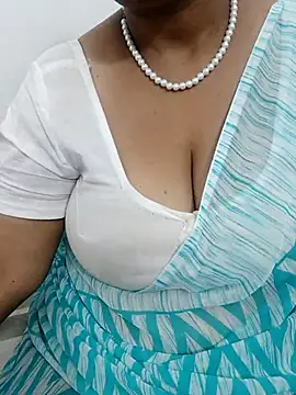 Tamil_aishu09 webcam