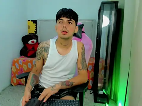 Yeison_gomezz webcam