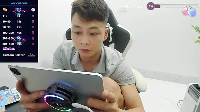 Naughty___asian webcam