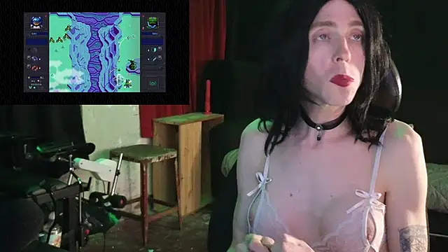 april_show_her webcam