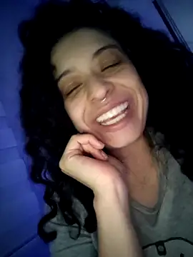 Miss_Carmilla webcam