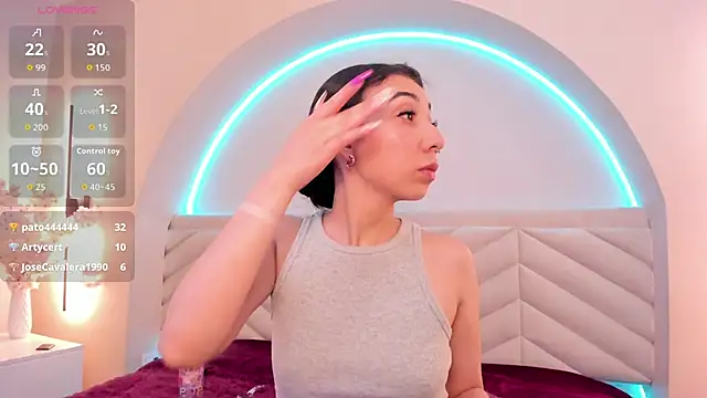 Isabella_Crofts webcam