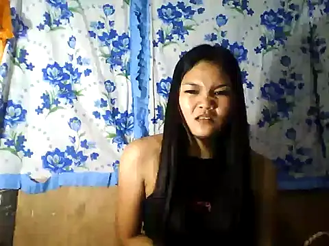 PinaySkinnyJust18 webcam