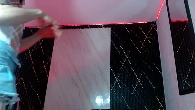 Everlin__Hot_ webcam