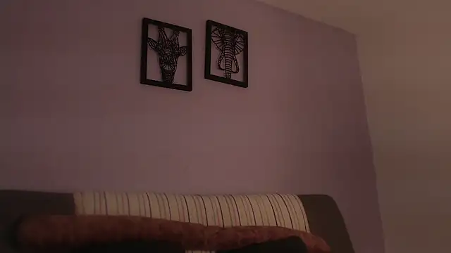 shantall_cruzz webcam