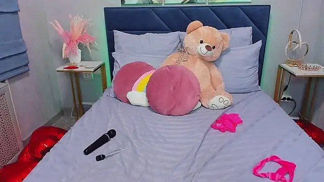 curvy_dynamite_ - Curvy_Dynamite_'s free webcam