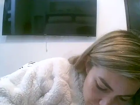 VittoriaTaylor webcam