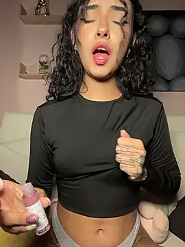 RosseMelody live sex cam