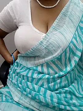 Tamil_aishu09 webcam