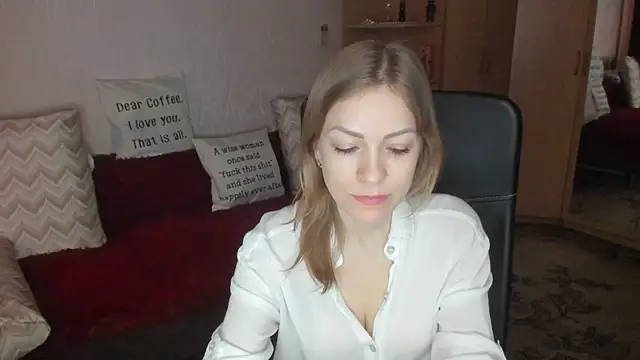 Tiffany_Bates webcam