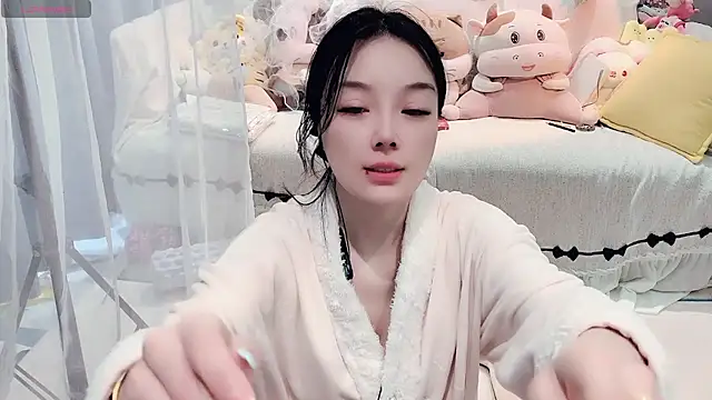 AKiKi711 live sex cam
