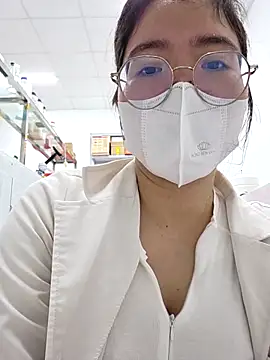 HinaLovely live sex cam