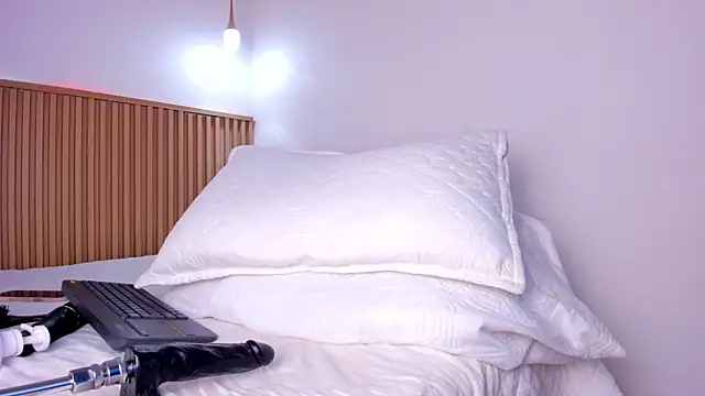 Sarita__Gomez webcam