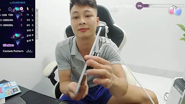 Naughty___asian webcam