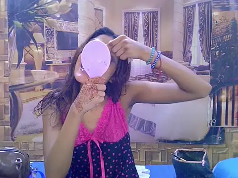 IndianPretty14u2Luv webcam