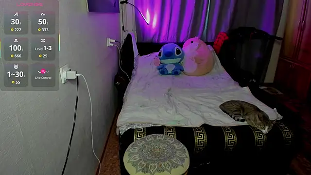 monica__elder webcam