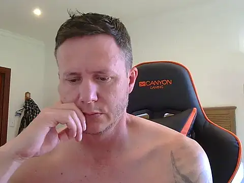 TroyDieselXXX webcam