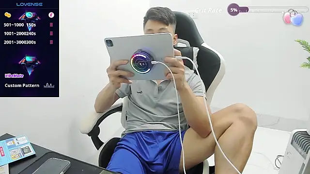 Naughty___asian webcam