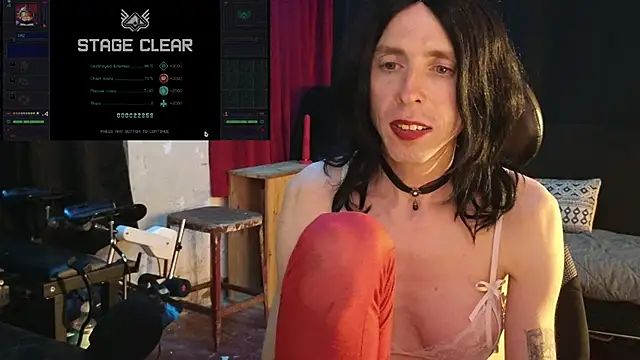 april_show_her webcam