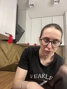 martiniiselenna - MartiniiSelenna's free webcam - UK Sex Cams