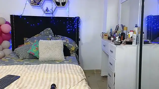 charlotte_077 webcam