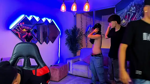 Houseofwarrios webcam