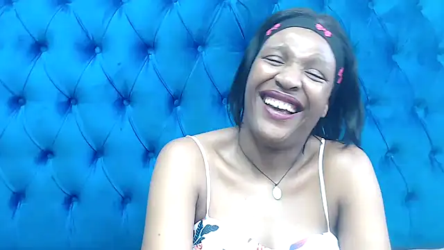 SpicyQueenxxxx webcam