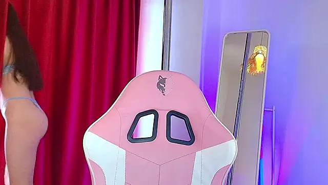 SlimTemptation webcam