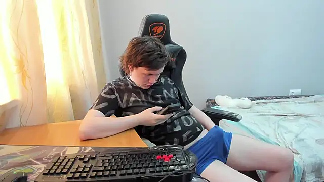 iliaskrislove webcam