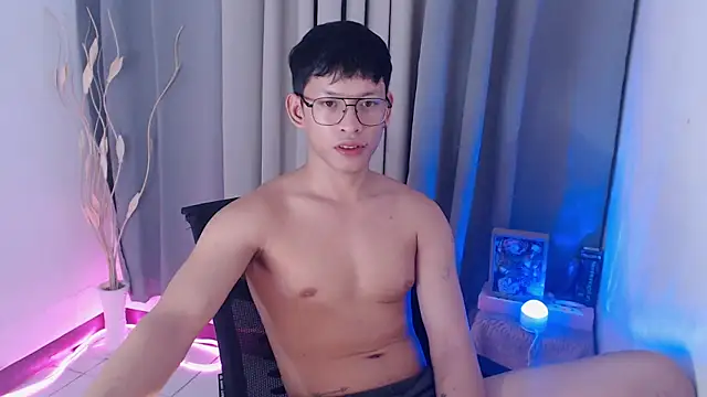 pinkcock_froi2305 (M young) - public cum show