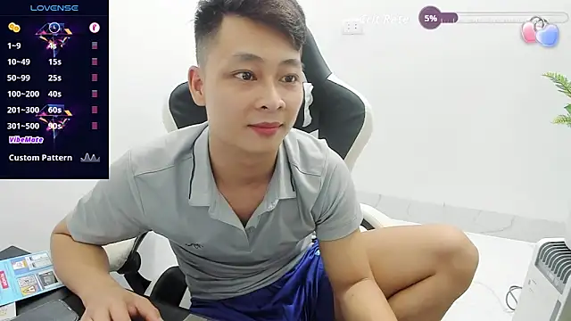 Naughty___asian webcam