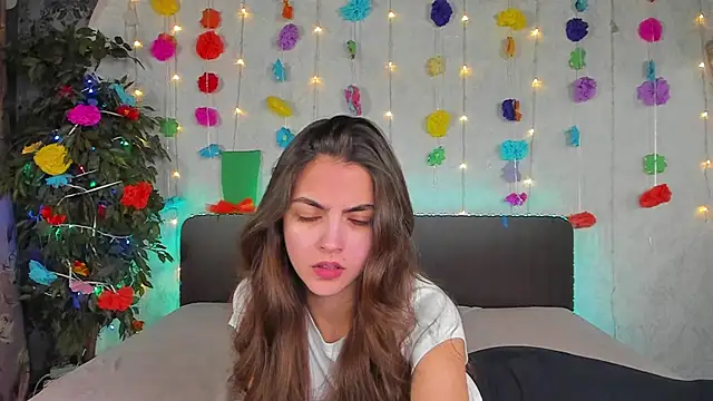 Milana_Crystal_ webcam