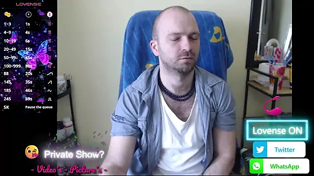 RealManHaveHairy webcam