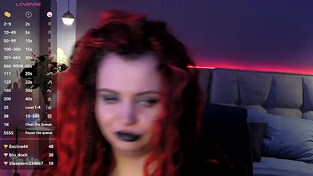 Miss_Maya_Mils webcam